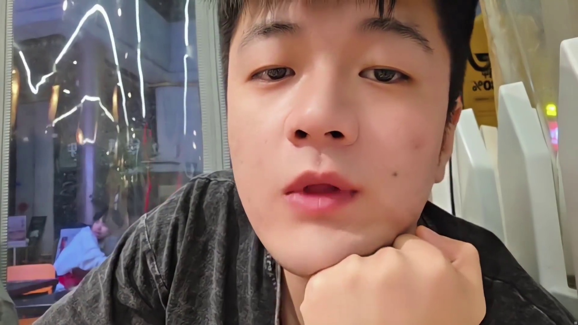 一人之胜是高光，众人之胜是境界，无分你我，唯有同行