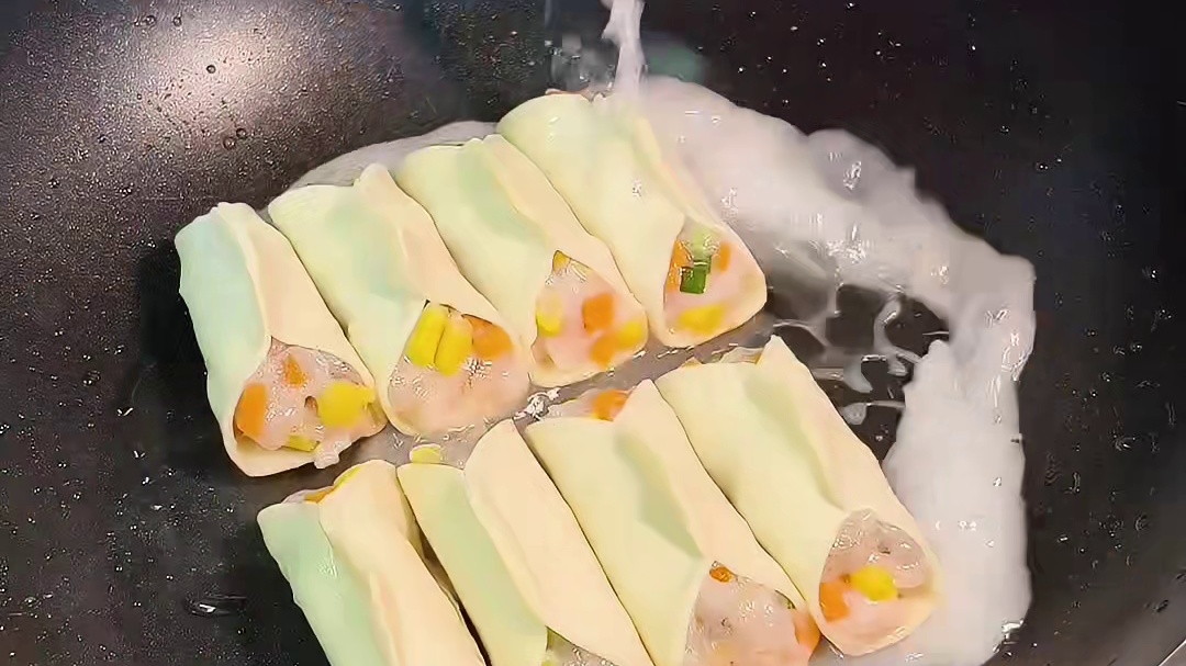 【玉米虾滑锅贴】谁能拒绝这一口虾滑锅贴啊