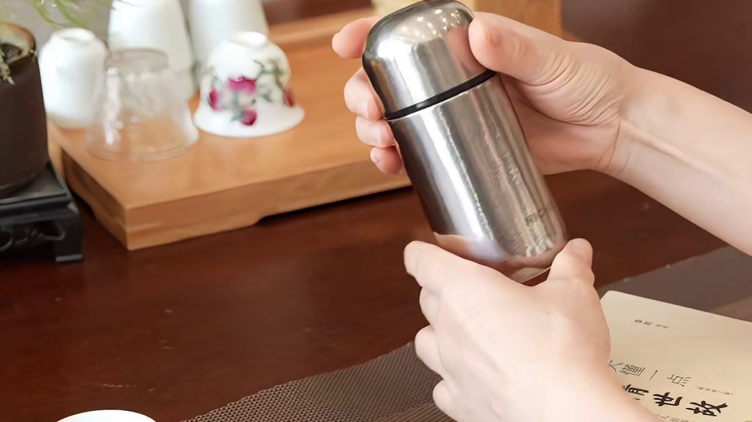 尼可尔斯｜当代人的掌中雅器