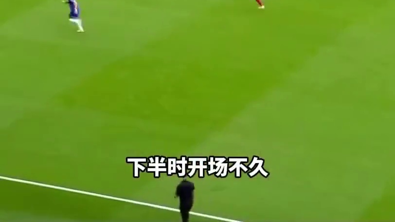 绿茵场上的追逐，是足球少年的热血日常。