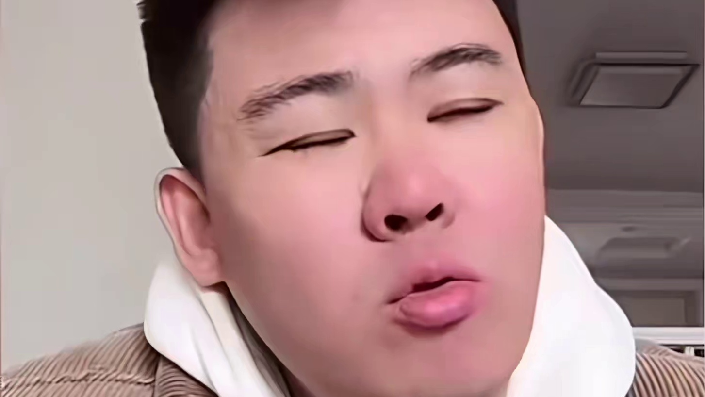 网红头盔哥曝集梦拖欠他，六十万签约费！