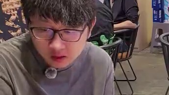 坦言妻子负责家中管钱