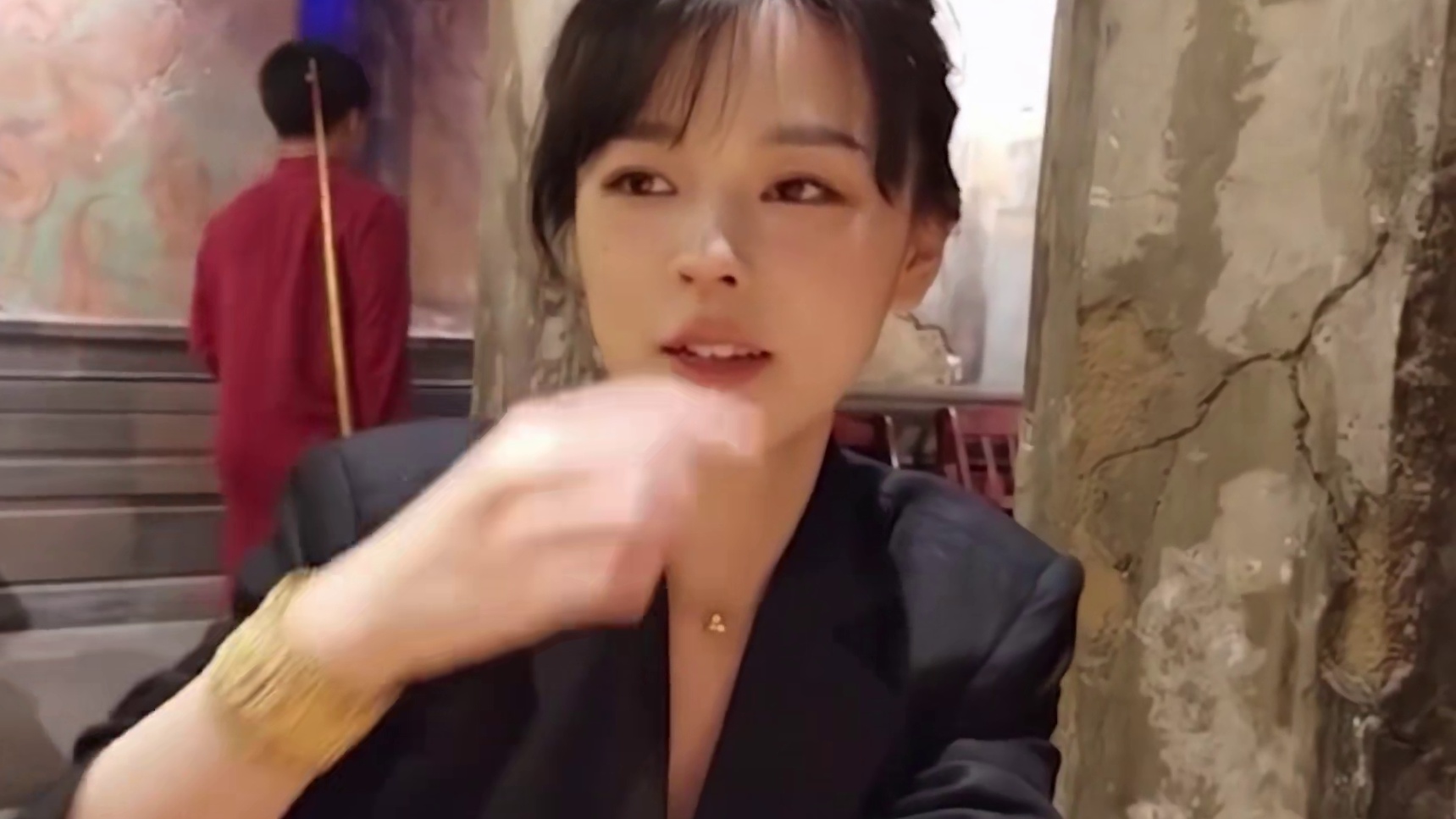 沫子被豚豚的身材惊艳到