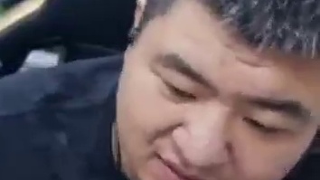 微笑推荐复盘一下，红旗表示复盘什么，一转点就死，不如先点个外卖吃吃
