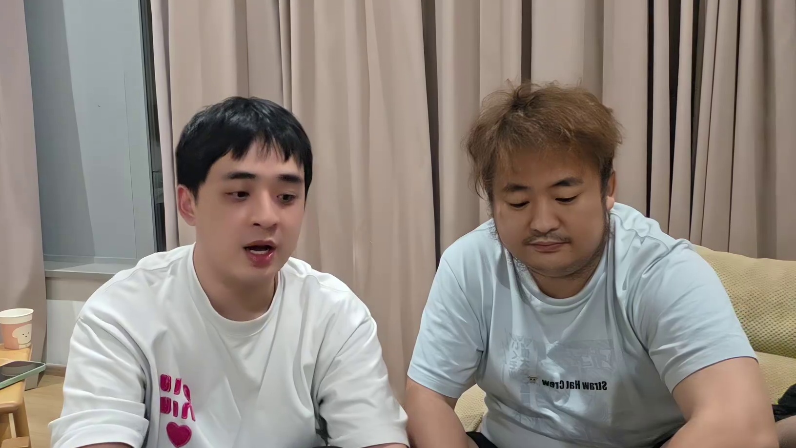 向直播间观众诚恳致歉