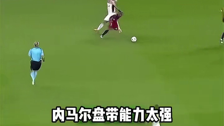 被凶狠推倒反遭指责，内马尔怒而离场罢赛#足球