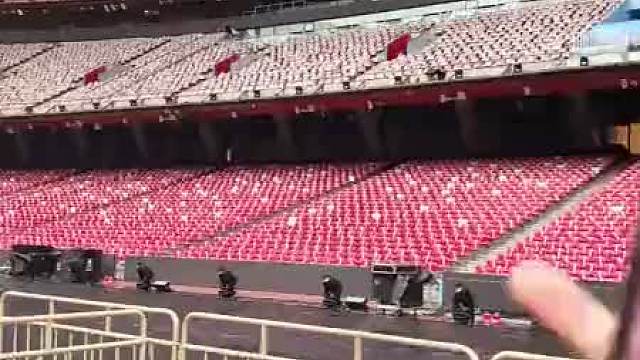 帶大家看一下鳥巢賽場