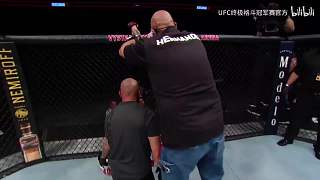 正在直播倒頭就睡