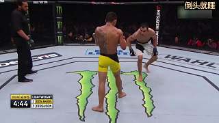 正在直播倒頭就睡