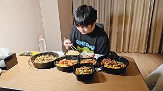 恭喜重慶狼隊奪得2026挑戰(zhàn)者杯冠軍！