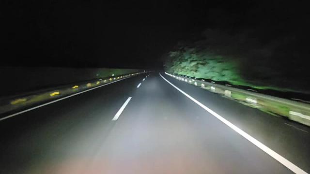行李車連夜出發(fā)鄭州116-18