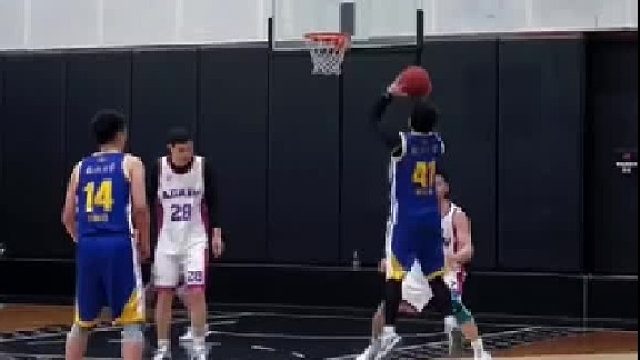 他只会投篮，你连投篮都不会