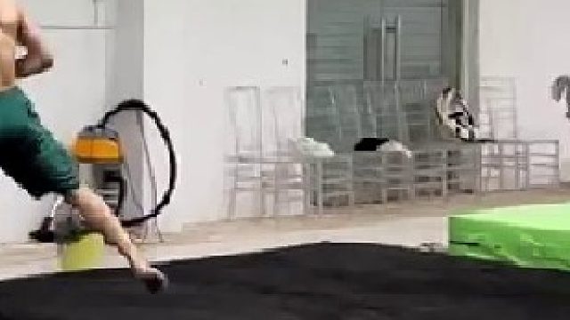 耍帅