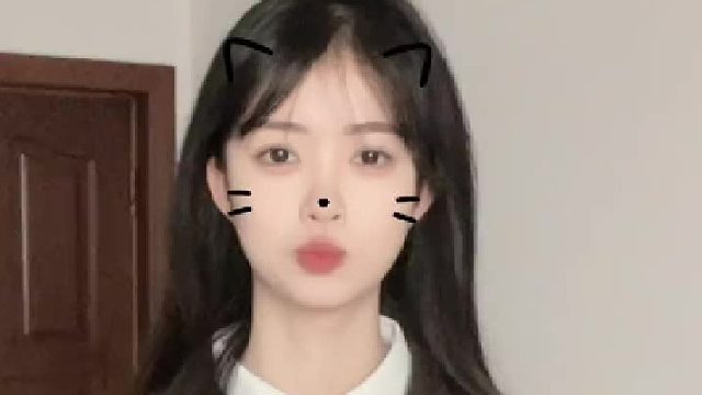 平平无奇的美女穿搭