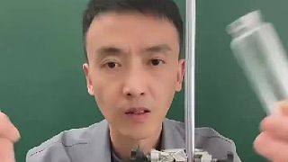 應(yīng)該把握好生活的重心，不過分在意瑣碎的枝枝節(jié)節(jié)