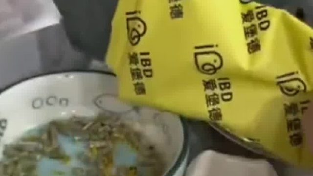 像极了我去吃日式自助 ​