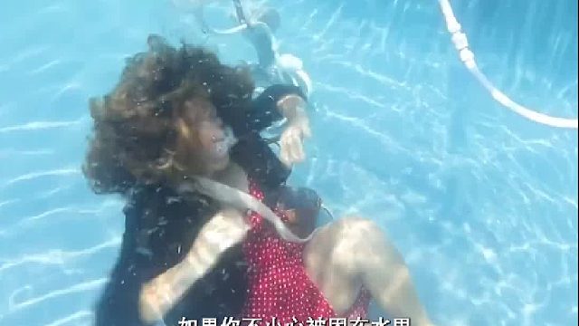 河南男子被困水中4天3夜，皮肤都被泡烂，如果你被困水中咋办？1