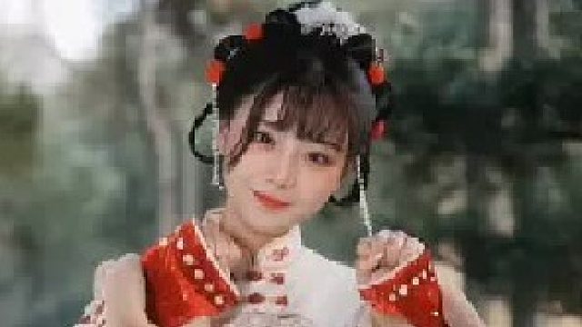 来跳一段旗袍舞蹈