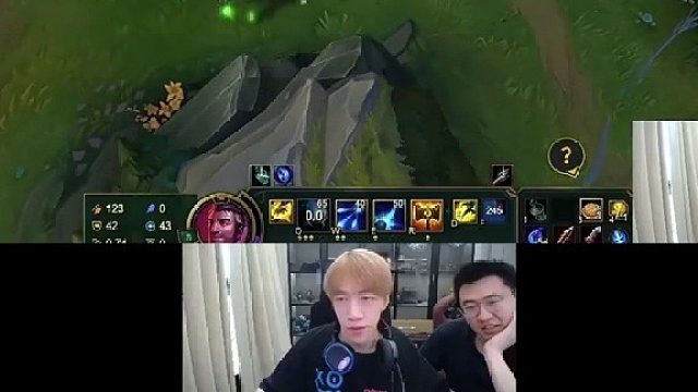 霸哥仿佛看到了自己