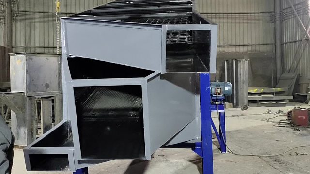 石墨化增碳剂前端的多晶硅单晶硅大颗粒小颗粒料分级矿用筛