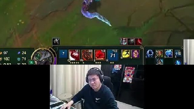 逃跑大师，操作对面一堆人