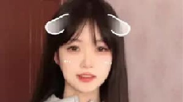 平平无奇的美女穿搭