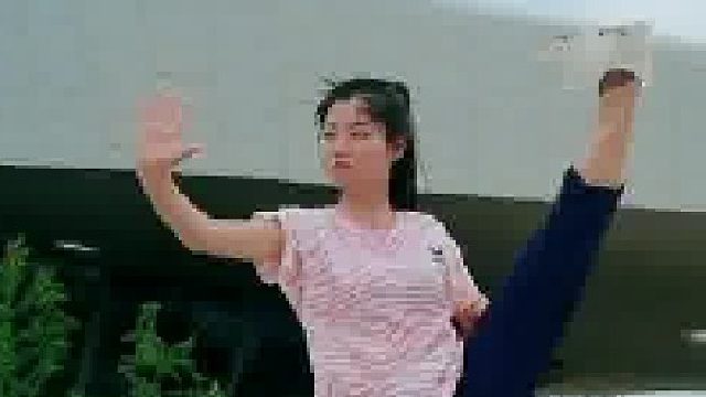 你看我的视频，不给我点赞，也不关注我，你是要找机会暗算我吗？