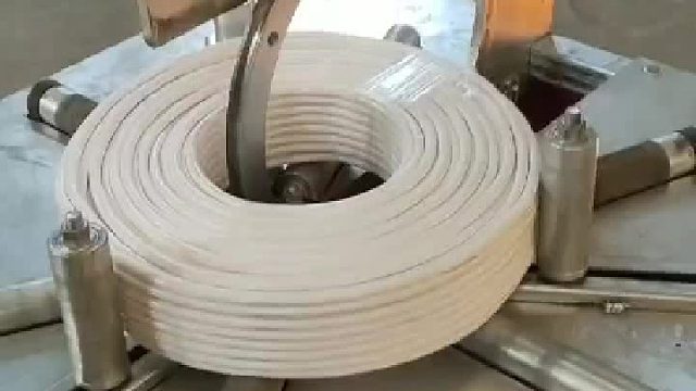 线缆卧式环体缠绕包装机