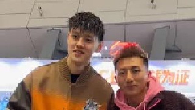 这你受得了吗？！怎么舒服怎么来，晚上享受比赛