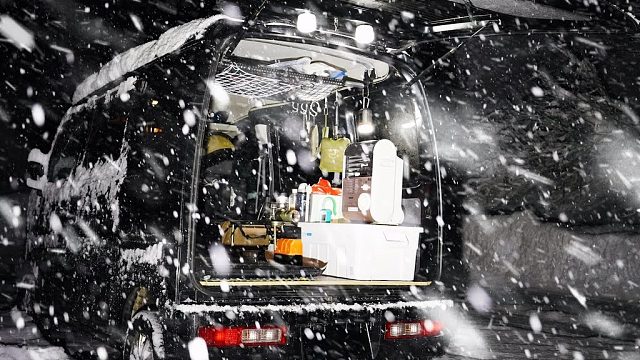 一人汽车沉浸式雪天露营（第一集）