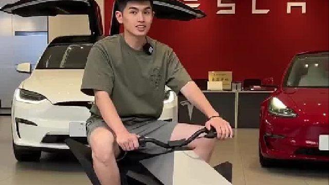 你的兄弟给你买好大儿玩具车