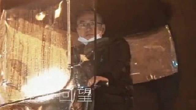 去想无关紧要的事，去想这淅沥的雨吧…