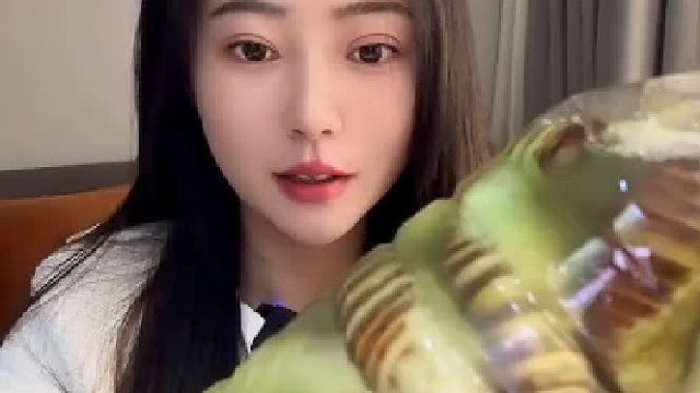 这玩意一口一个爆浆