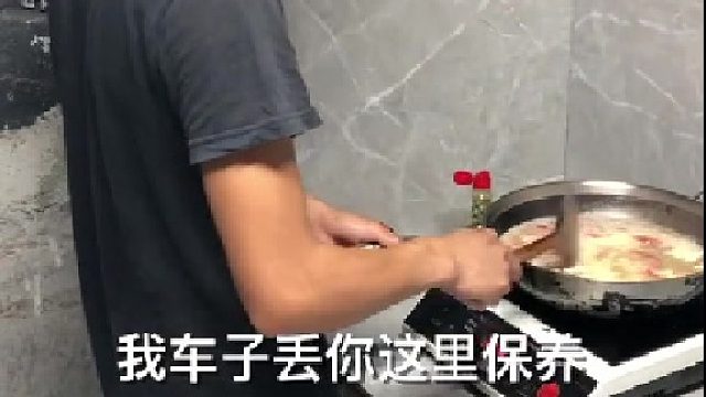 十来万的车都标配了，你跟我说要选配？
