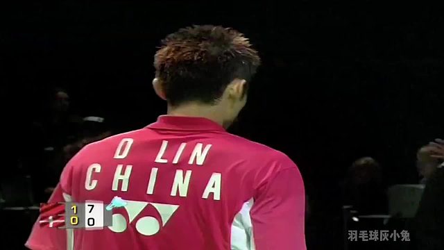 年轻时候的林丹不仅暴力，手上花活也多的离谱。（3）