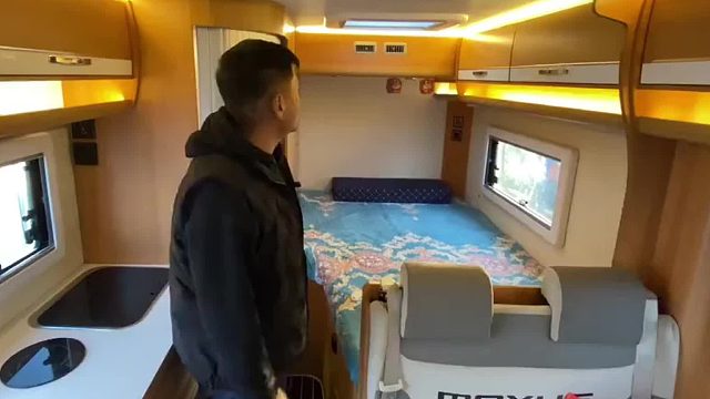 让人第一眼就感觉很舒服的房车，当车主重金打造生活家，基本没住就白菜甩了让人第一眼就感觉很舒服的房车