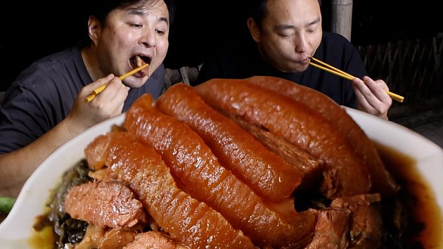 70元买了6斤五花肉，做一道正宗“梅菜扣肉”，软糯Q弹，回味无穷