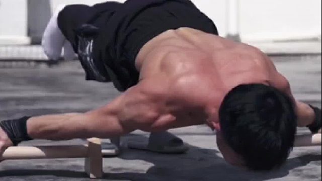 现在的我想超越以前的自己，可不允许我周日休息了！练起来