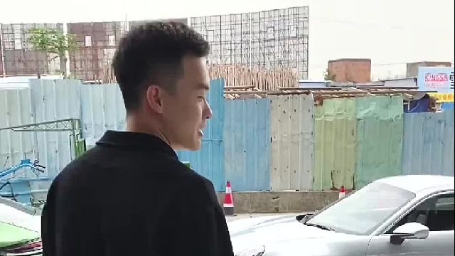 每个男人都有绕不过的那台车。