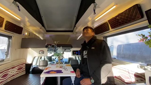 五十铃四驱越野房车没人要，准备拉去报废啦，战损级别太破了