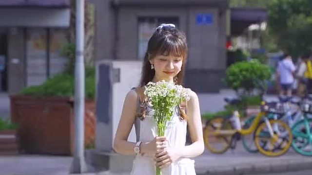 我们要像夏天里的雪糕，在冬天还有故事