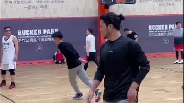 是投是传…在空中我犹豫了