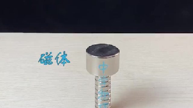 磁场虽然看不见摸不着，却是实实在在的物质，所以磁场力不需要物体的接触