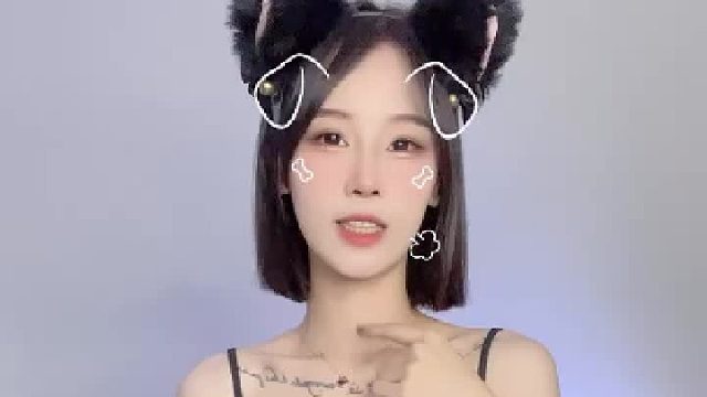 不赶黄昏不追光，我有我的小太阳。