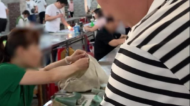 这个料子切错了吗?