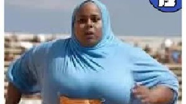 21秒百米最慢！70岁老头请求出战！换你能超她多少？