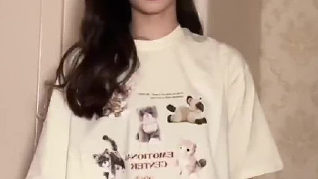 很内向 谈恋爱只和自己谈