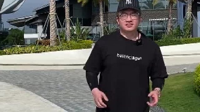 来三亚过生，痞幼送的生日礼物居然被吹飞了！#春节快乐的n种方式