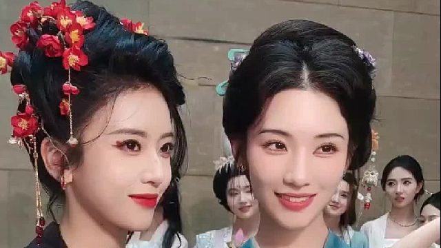 大爷经不起考验 也想加入美女行列