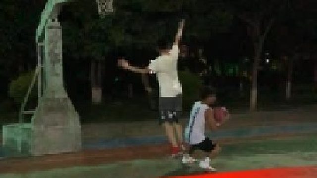 这么经典的脚步，你跟我说走步？